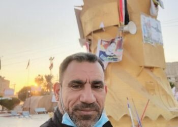 ناشطون : تداول مكالمة مسربة للناشط فاهم الطائي يدلي فيها عن معلومات خطيرة
