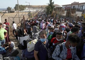 لاجئون عراقيون يقودون تمرداً بمخيم في ليتوانيا