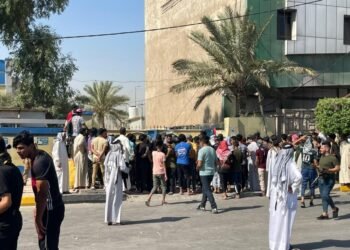 وصفتهم بالمخربين .. الموارد المائية ترد على متظاهري كربلاء