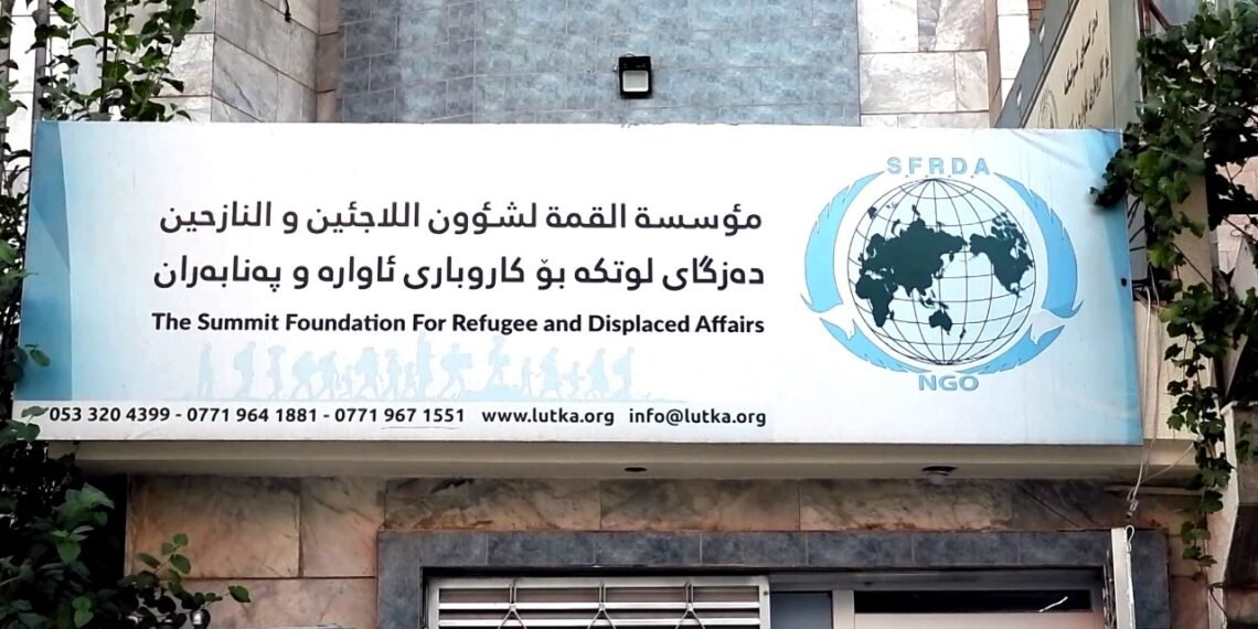 السلطات اليونانية تنقذ 37 لاجئا كانوا ينون الهروب من تركيا الى ايطاليا