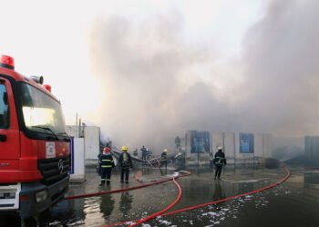 الدفاع المدني: السيطرة على حريق في مطار المثنى