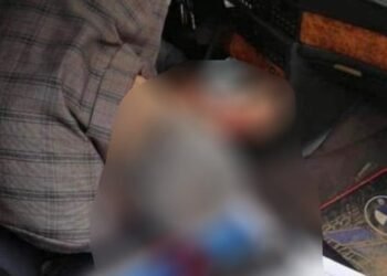 رجل يقتل شقيقه وسط الناصرية ومجهولون يصيبون مواطنا ببغداد