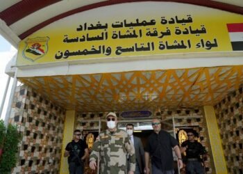 رئيس الوزراء يقطع وعدا باقرار قانون الخدمة الالزامية