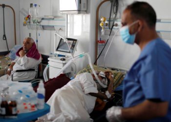 وزارة الصحة : المستشفيات اصبحت مهددة بفقدان السيطرة بسبب كورونا