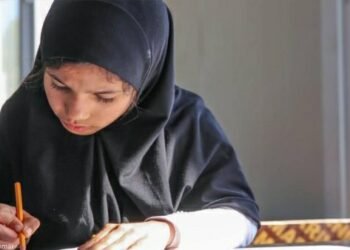 احموا بناتكم بالتثقيف