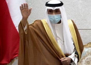 في أول تهنئة عربية.. أمير الكويت يهنئ قيادة العراق بنجاح الانتخابات