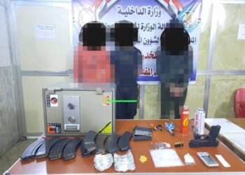 شرطة كربلاء : قسم شؤون مكافحة المخدرات والمؤثرات العقلية يلقي القبض على مروجين للمخدرات