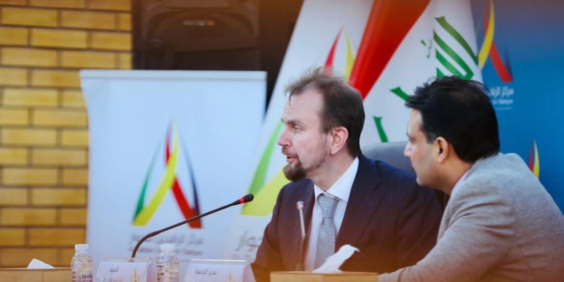 خلال ندوة اقامها مركز الرافدين للحوارسفير الاتحاد الأوروبي في العراق يؤكد على التداول السلمي للسلطة ويحذر من العنف لحل الخلافات