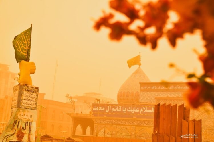 مصّور كربلائي .. يرسم فوتوغرافياً مشاهد للعاصفة الترابية التي ضربت المحافظة