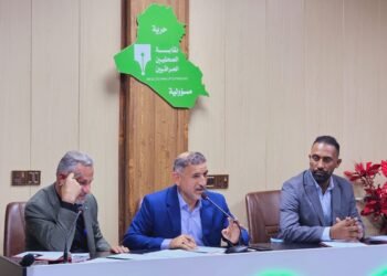 مشددةً على الالتزام بالمعايير المهنية .. نقابة صحفيي كربلاء تعقد اجتماعاً استثنائياً مع رؤساء الوكالات والمؤسسات الإعلامية