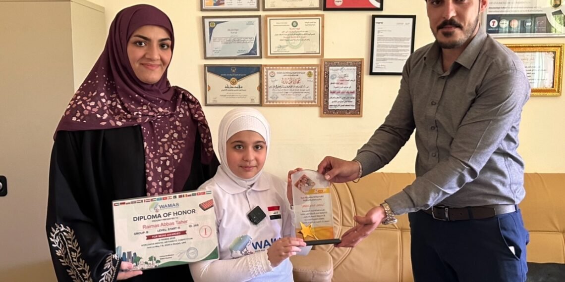 سكوب الاخبارية تمنح درع التفوق لطالبة عراقية حصدت المركز الاول عالميًا في الحساب الذهني