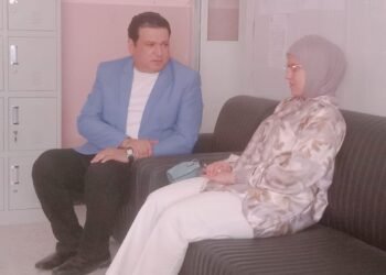 انوار شعلان .. كفيفة عراقية تتحدى الظلام بنور العلم