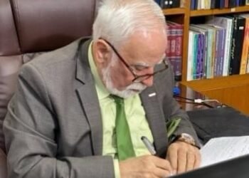 الاعلامي العراقي الراحل عباس حمزة 1981- 2023 نمط متفرد في مجال تقديم البرامج الحوارية