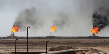 إيران وتركمانستان توقعان رسميا اتفاقية لتبادل الغاز وتصديره إلى العراق