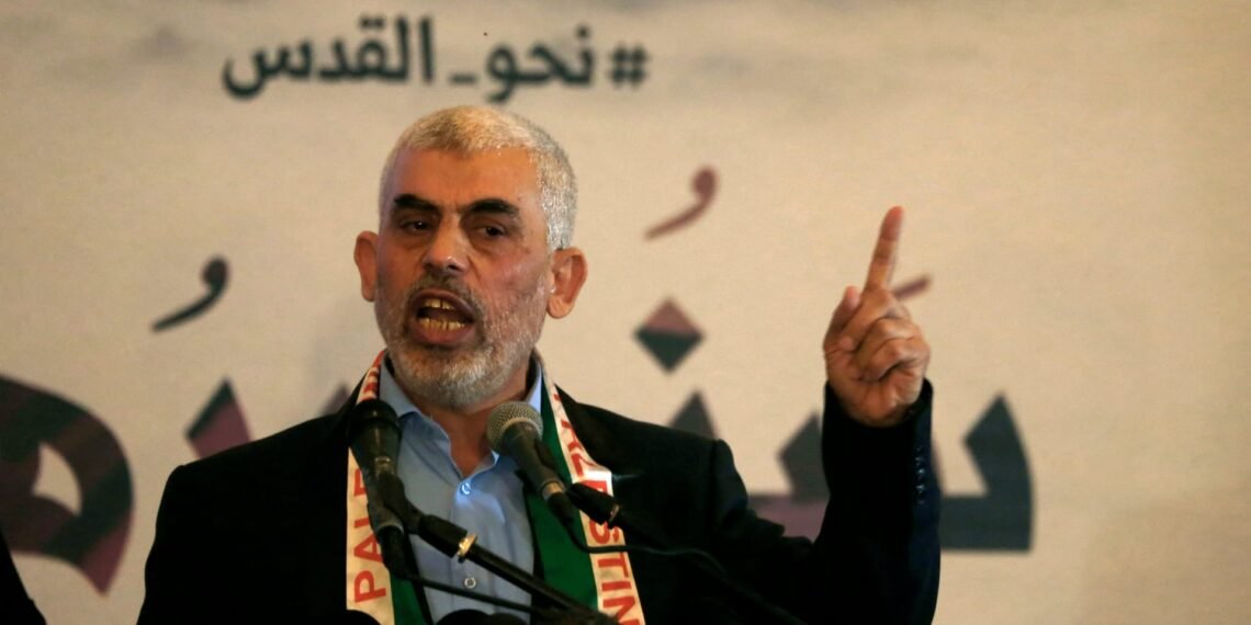 يحيى السنوار.. القائد الذي مزّق أسطورة الجيش الذي لا يُقهر