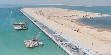 النقل: المرحلة الأولى من ميناء الفاو الكبير ستُنجز العام المقبل وتصاميم طريق التنمية الأولية تشارف على الاكتمال
