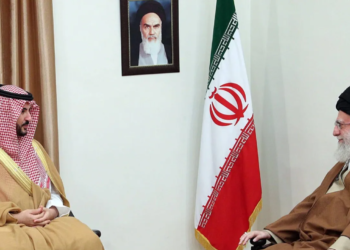 وزير الدفاع السعودي يلتقي المرشد الأعلى في طهران