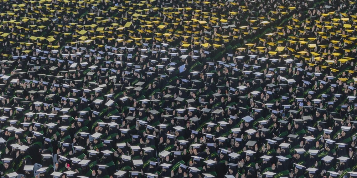 العتبة العباسية المقدسة تطلق حفل تخرج طالبات الجامعات العراقية بمشاركة 5 آلاف طالبة