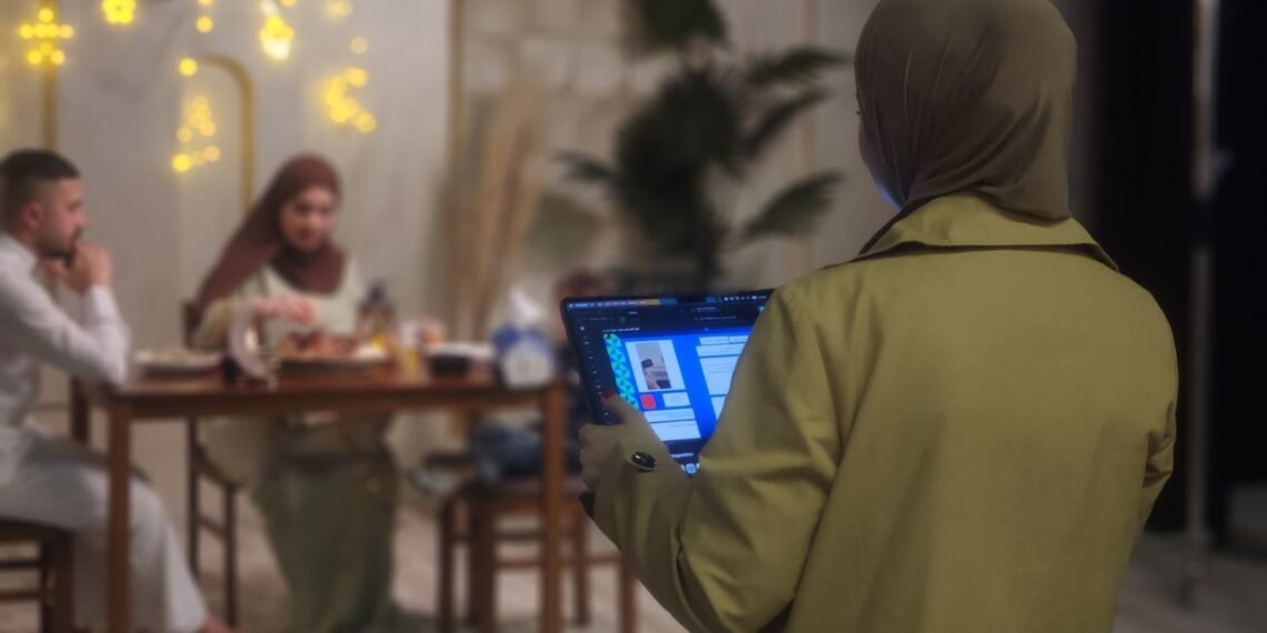 بين الشغف والدقة.. كيف تحولت ريمان محمد إلى واحدة من أبرز كتاب المحتوى في كربلاء؟