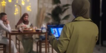 بين الشغف والدقة.. كيف تحولت ريمان محمد إلى واحدة من أبرز كتاب المحتوى في كربلاء؟